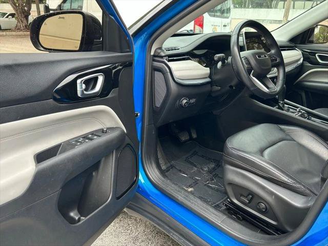 Certified 2022 Jeep Compass Limited AWD/4WD image 15