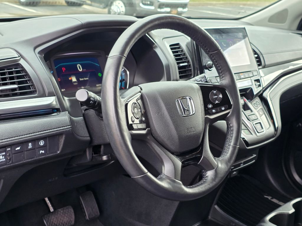 Used 2024 Honda Odyssey Elite image 11