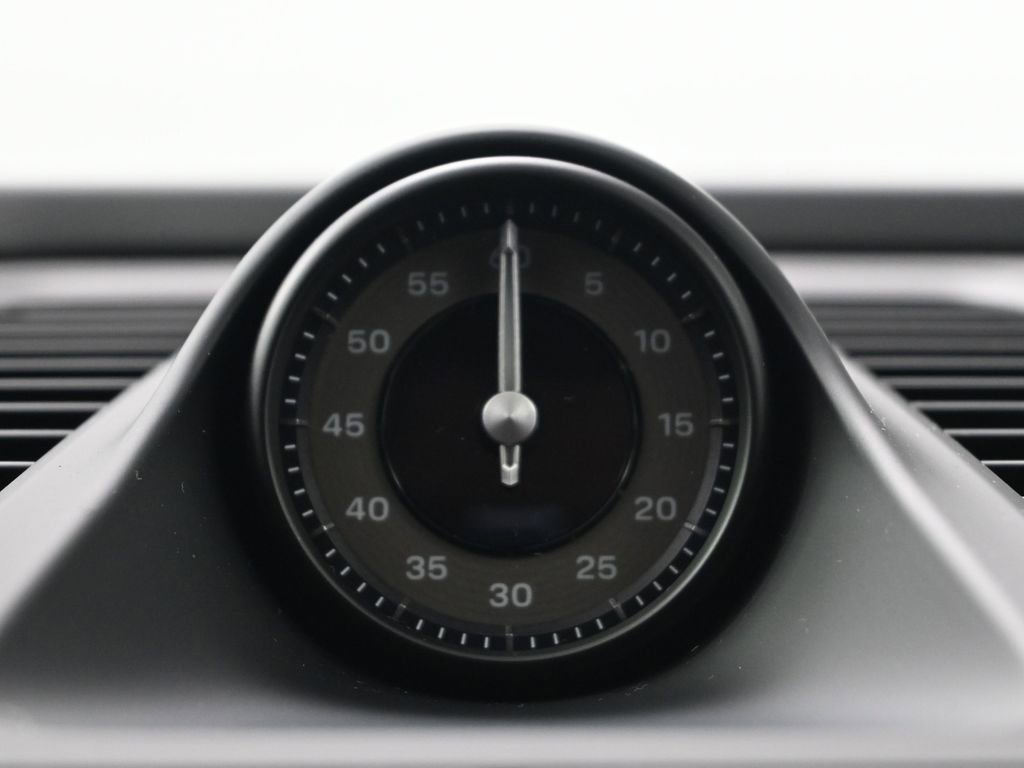 New 2026 Porsche Macan Turbo Electric image 12