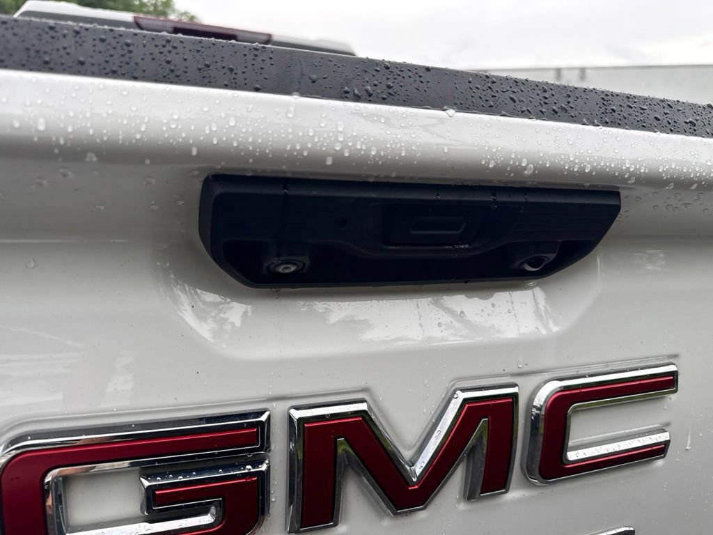 Used 2023 GMC Sierra 1500 Pro w/ Graphite Edition AWD/4WD image 15