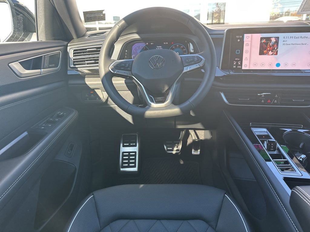 New 2026 Volkswagen Atlas Cross Sport SEL Premium R-Line image 13