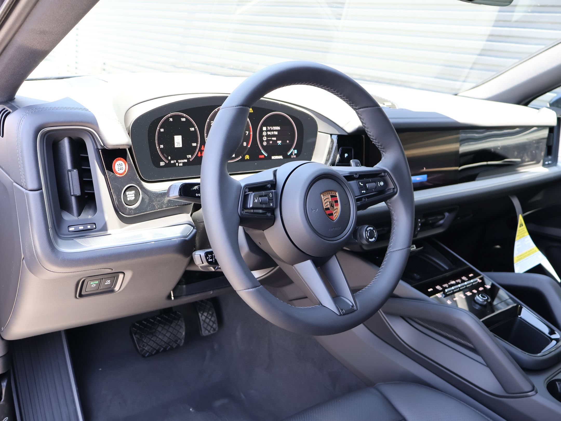 New 2026 Porsche Cayenne Coupe AWD/4WD image 4