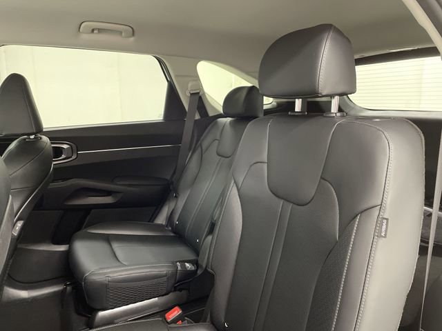 Used 2025 Kia Sorento EX image 17