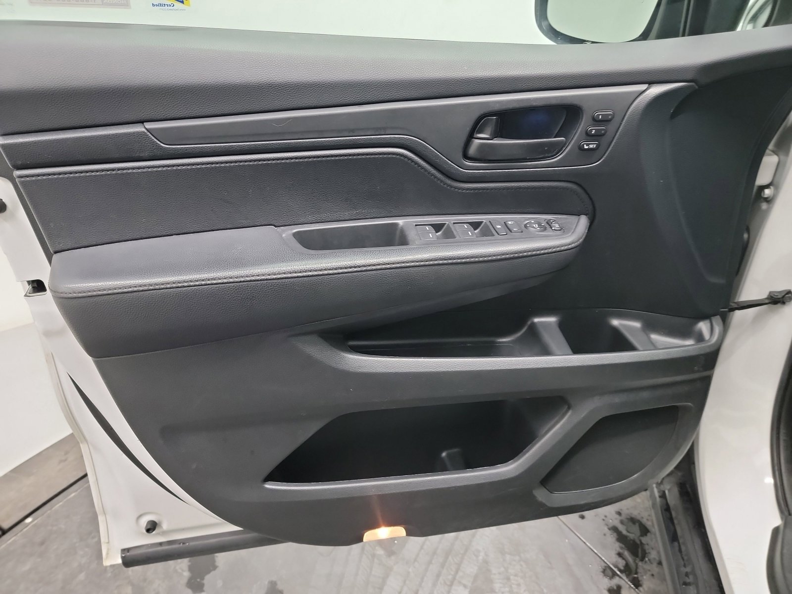 Used 2023 Honda Odyssey EX-L image 13