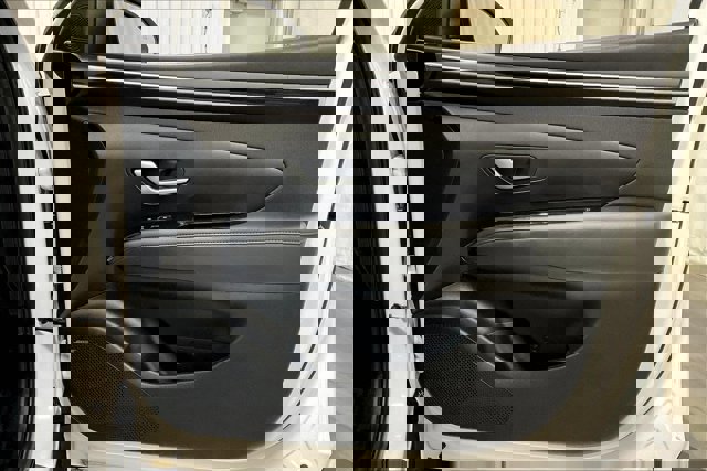 Used 2024 Hyundai Tucson Limited image 24