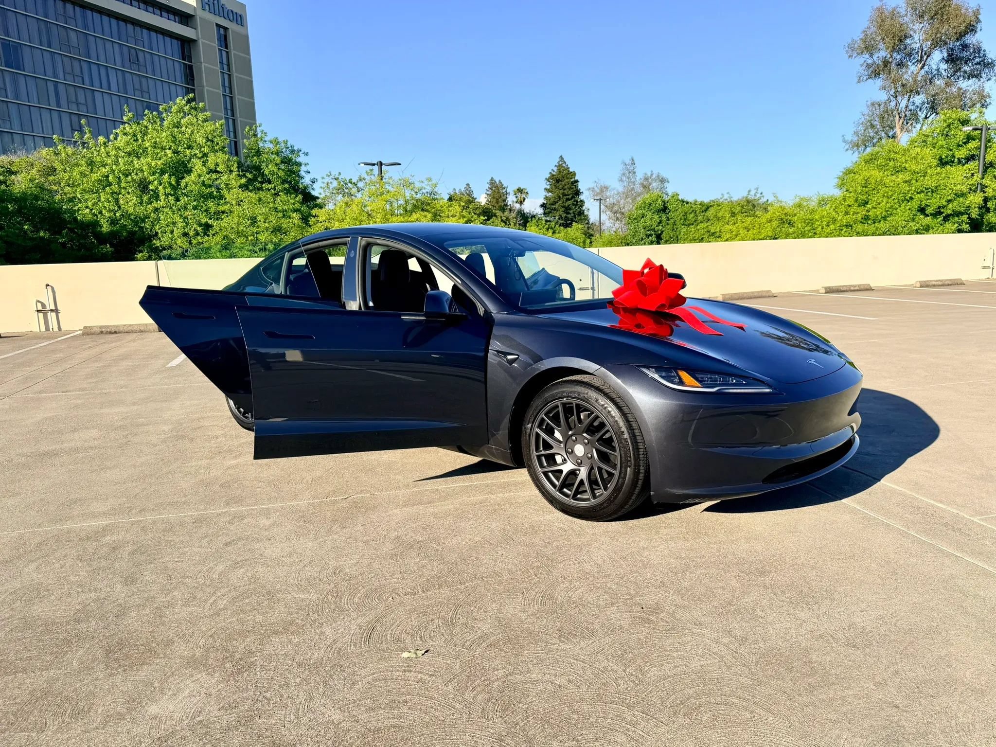 Used 2025 Tesla Model 3 Long Range RWD image 40