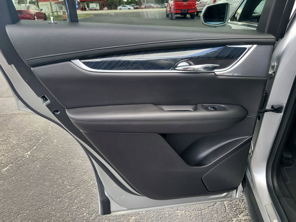 Used 2020 Cadillac XT6 Premium Luxury FWD image 10