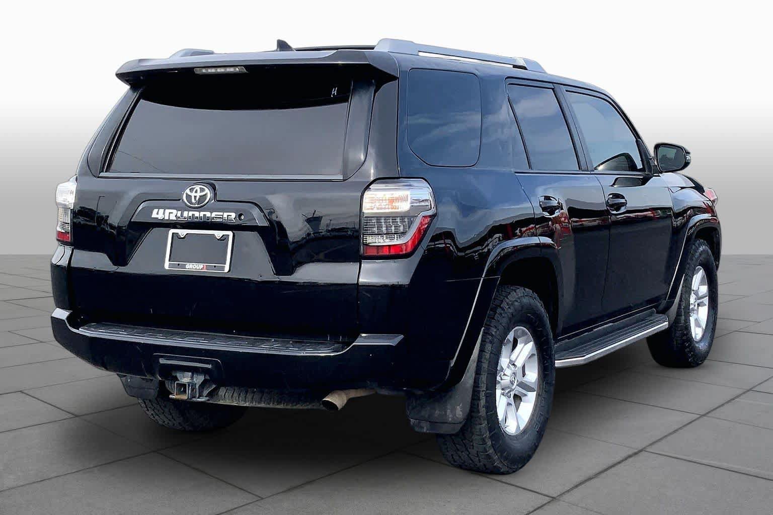 Used 2018 Toyota 4Runner SR5 Premium RWD image 13
