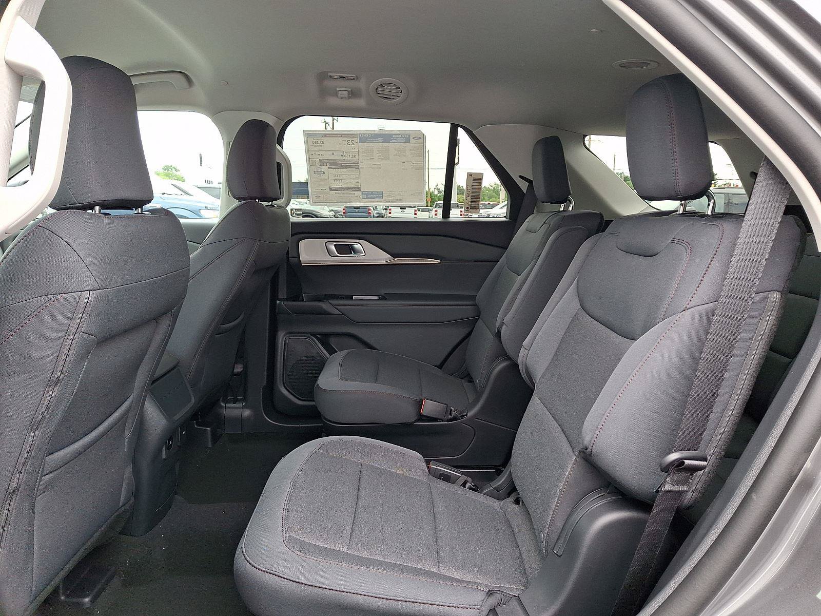 New 2026 Ford Explorer Active AWD/4WD image 8
