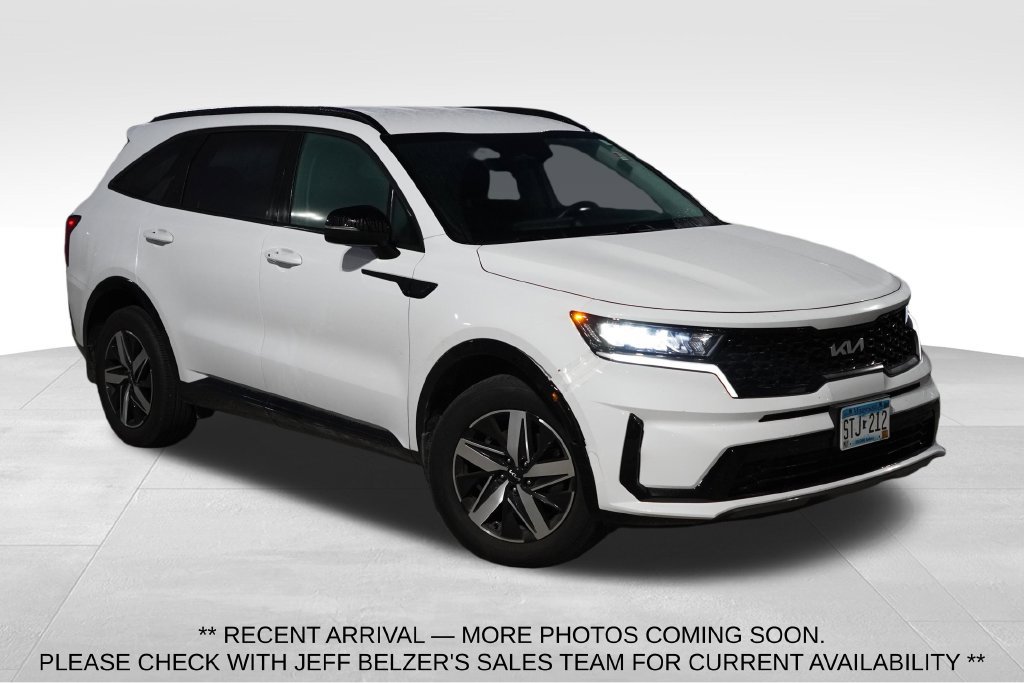 Certified 2022 Kia Sorento S FWD image 1