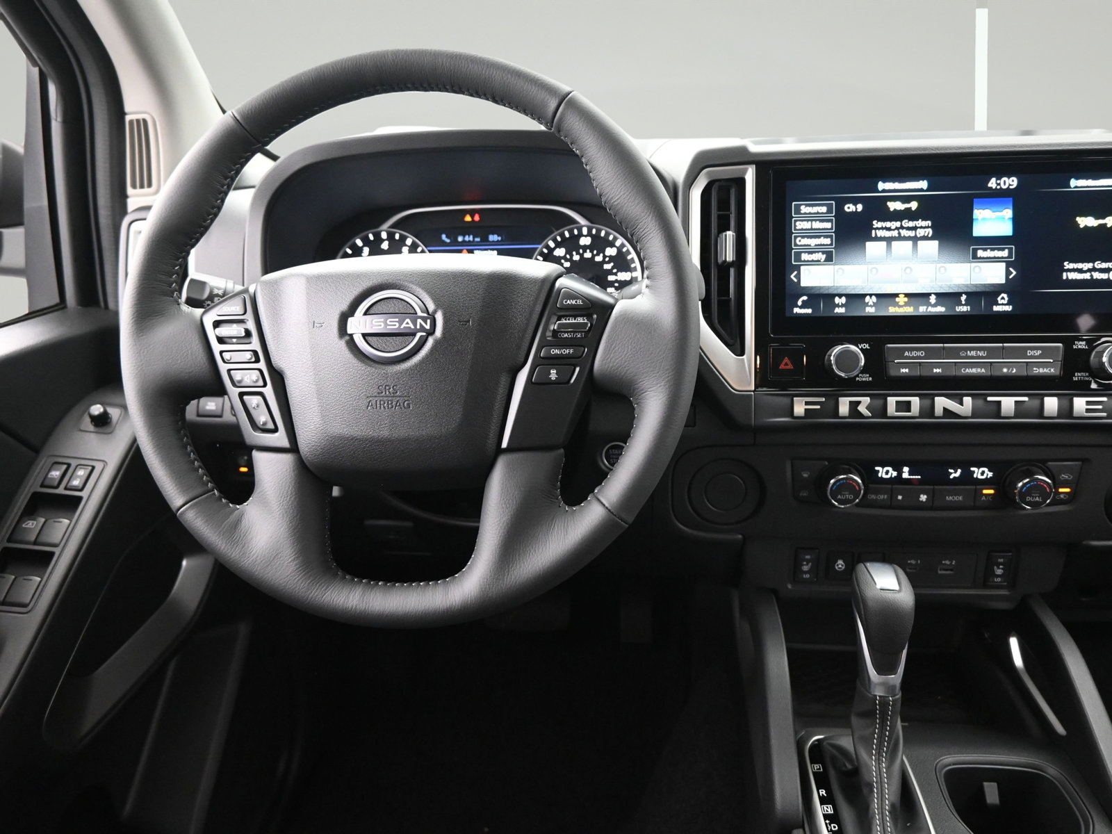 Certified 2025 Nissan Frontier SV w/ SV Convenience Package RWD image 12