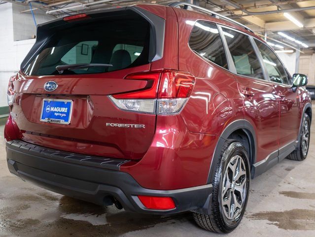 Used 2023 Subaru Forester Premium AWD/4WD image 5