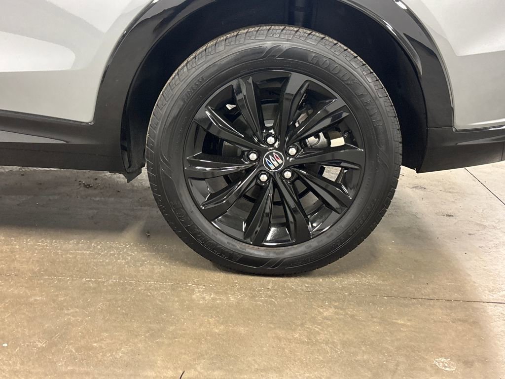 Used 2025 Buick Envista Sport Touring w/ Convenience I Package image 13