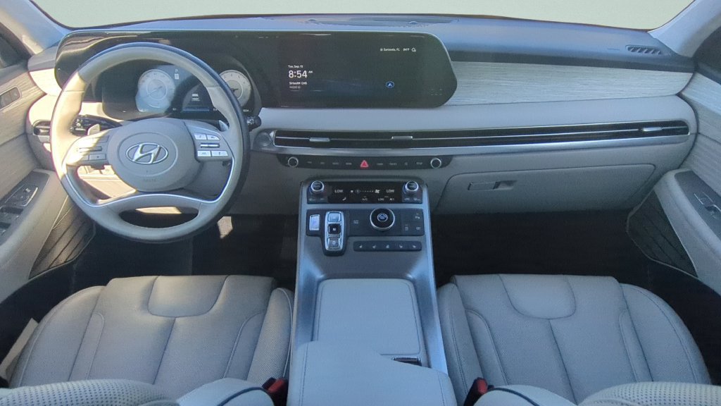 Used 2024 Hyundai Palisade Calligraphy FWD image 11