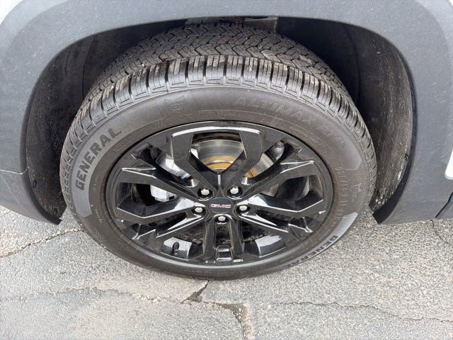 Certified 2022 GMC Terrain SLT w/ Elevation Edition image 10