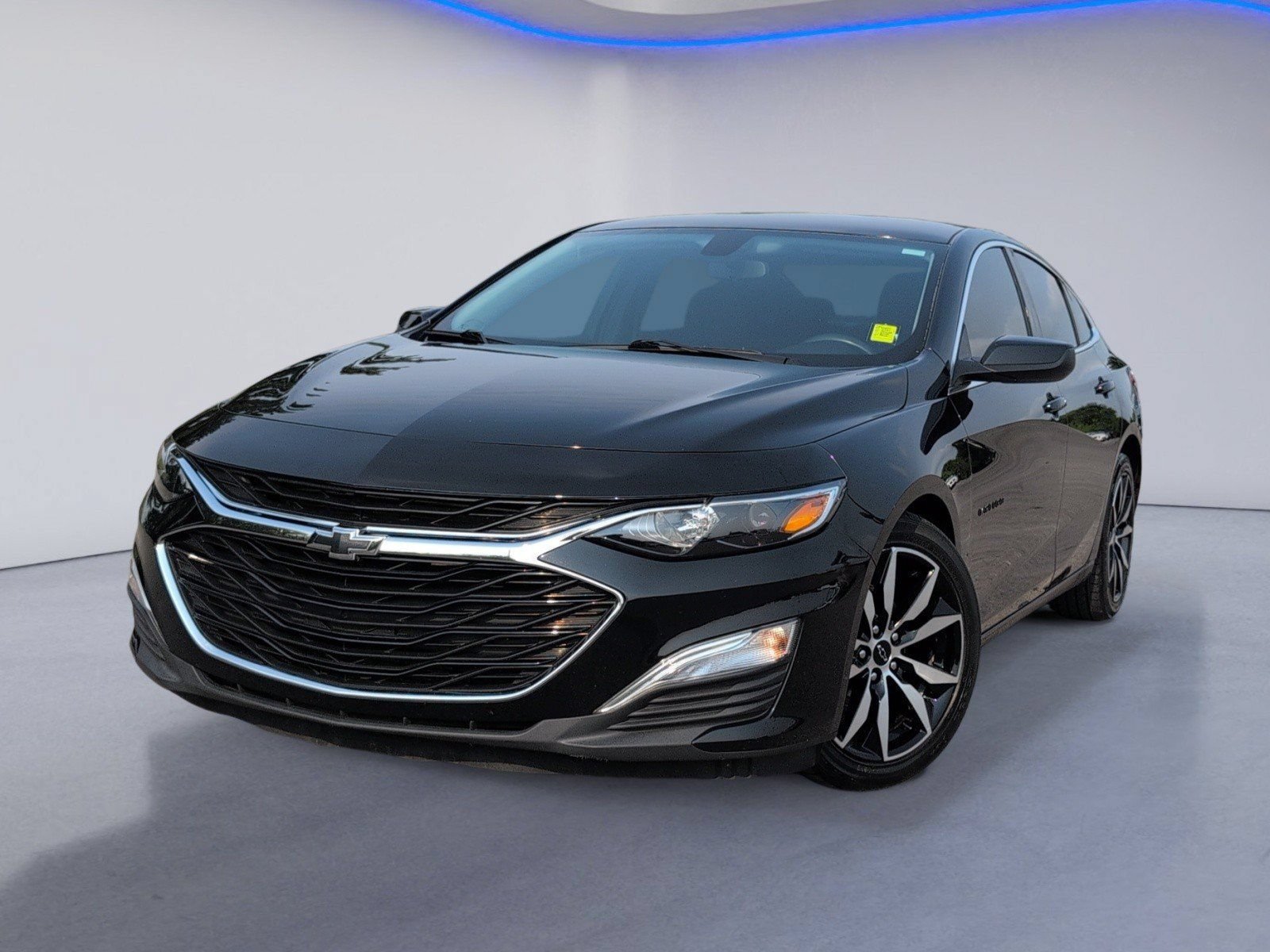 Used 2021 Chevrolet Malibu RS FWD image 2