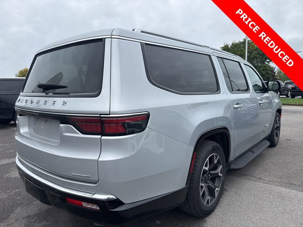 Used 2024 Jeep Wagoneer L Series III w/ Flexible Seating Group image 8