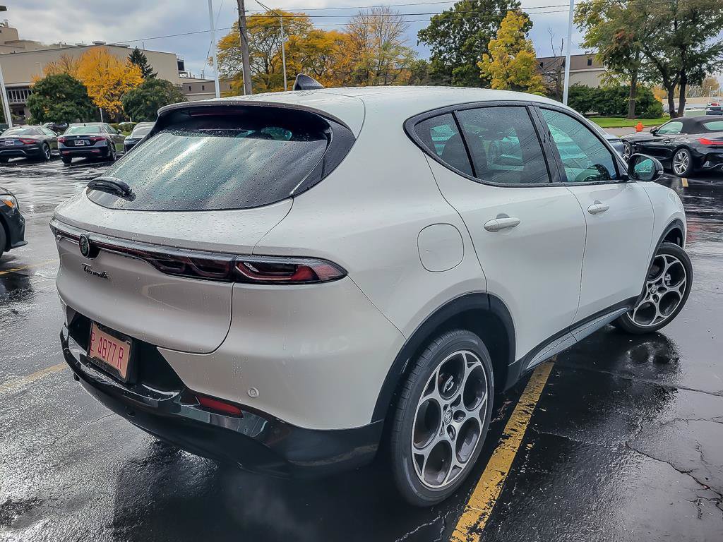 New 2025 Alfa Romeo Tonale w/ Premium Package AWD/4WD image 7