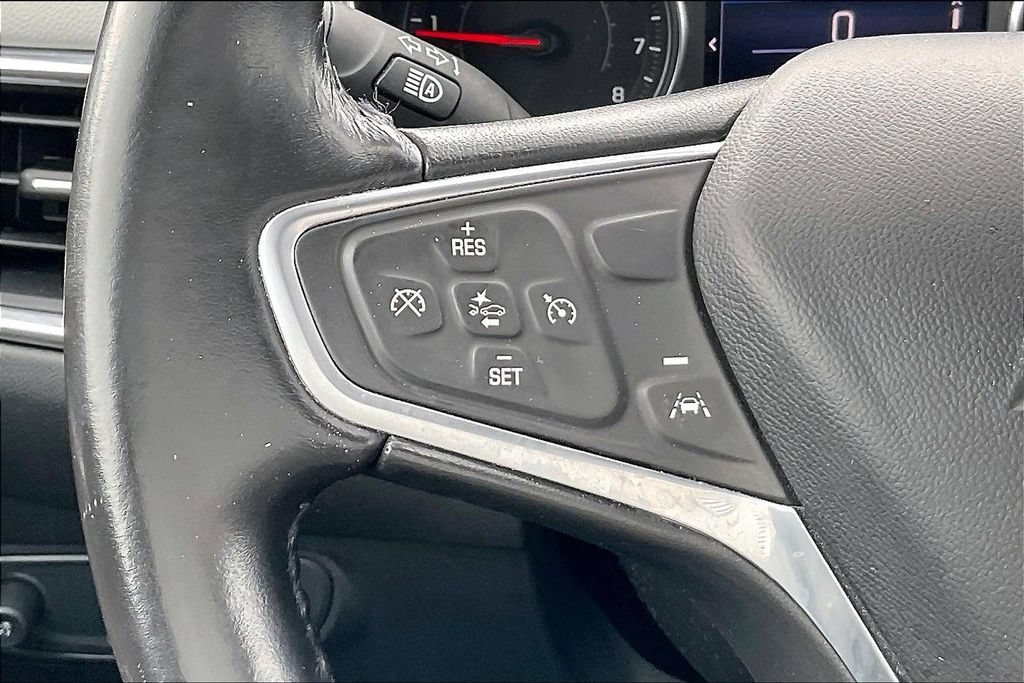 Used 2022 Chevrolet Equinox LT w/ Driver Convenience Package FWD image 11