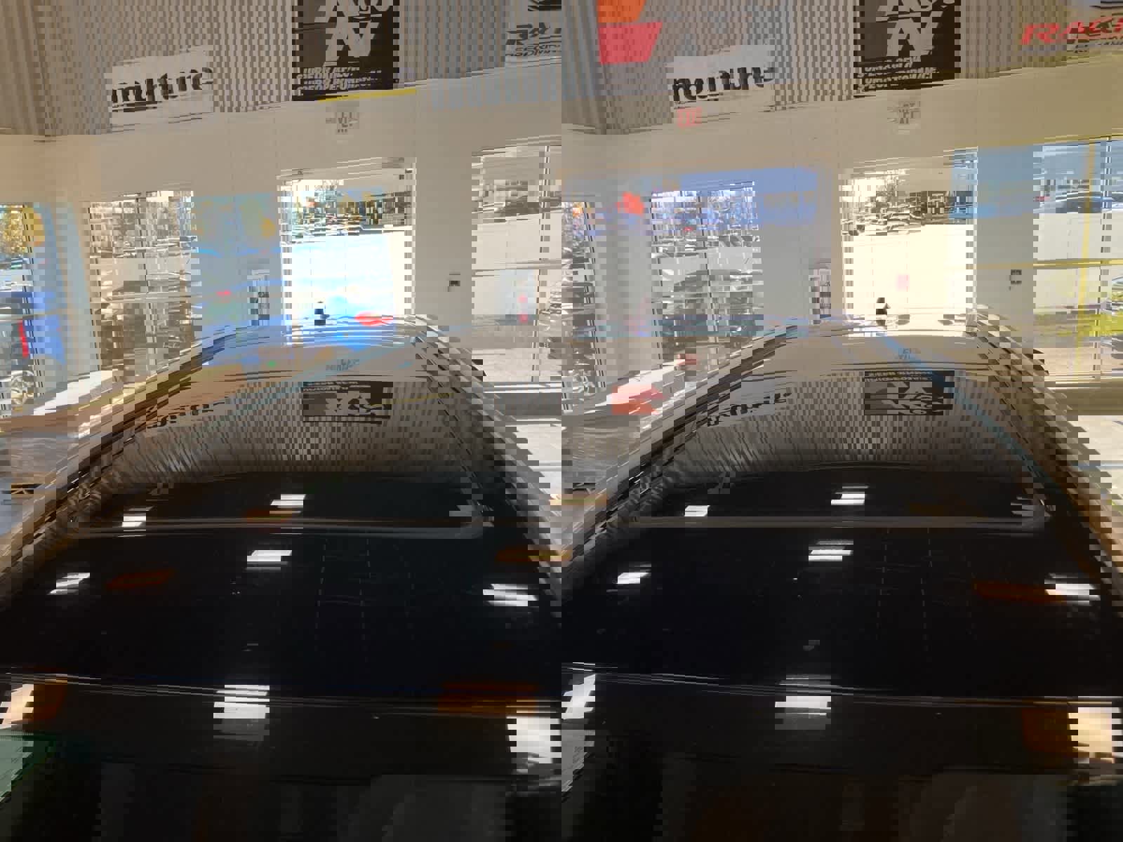 Used 2023 Toyota Highlander L image 10