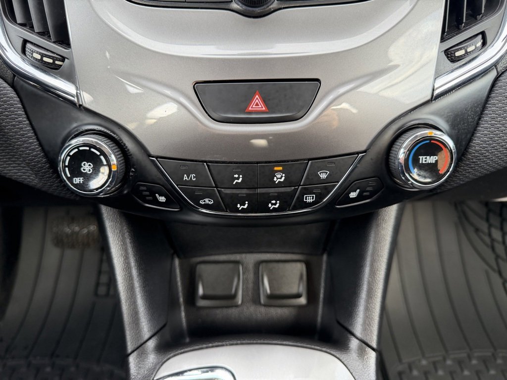 Used 2018 Chevrolet Cruze LT w/ LT Fleet Convenience Package image 24