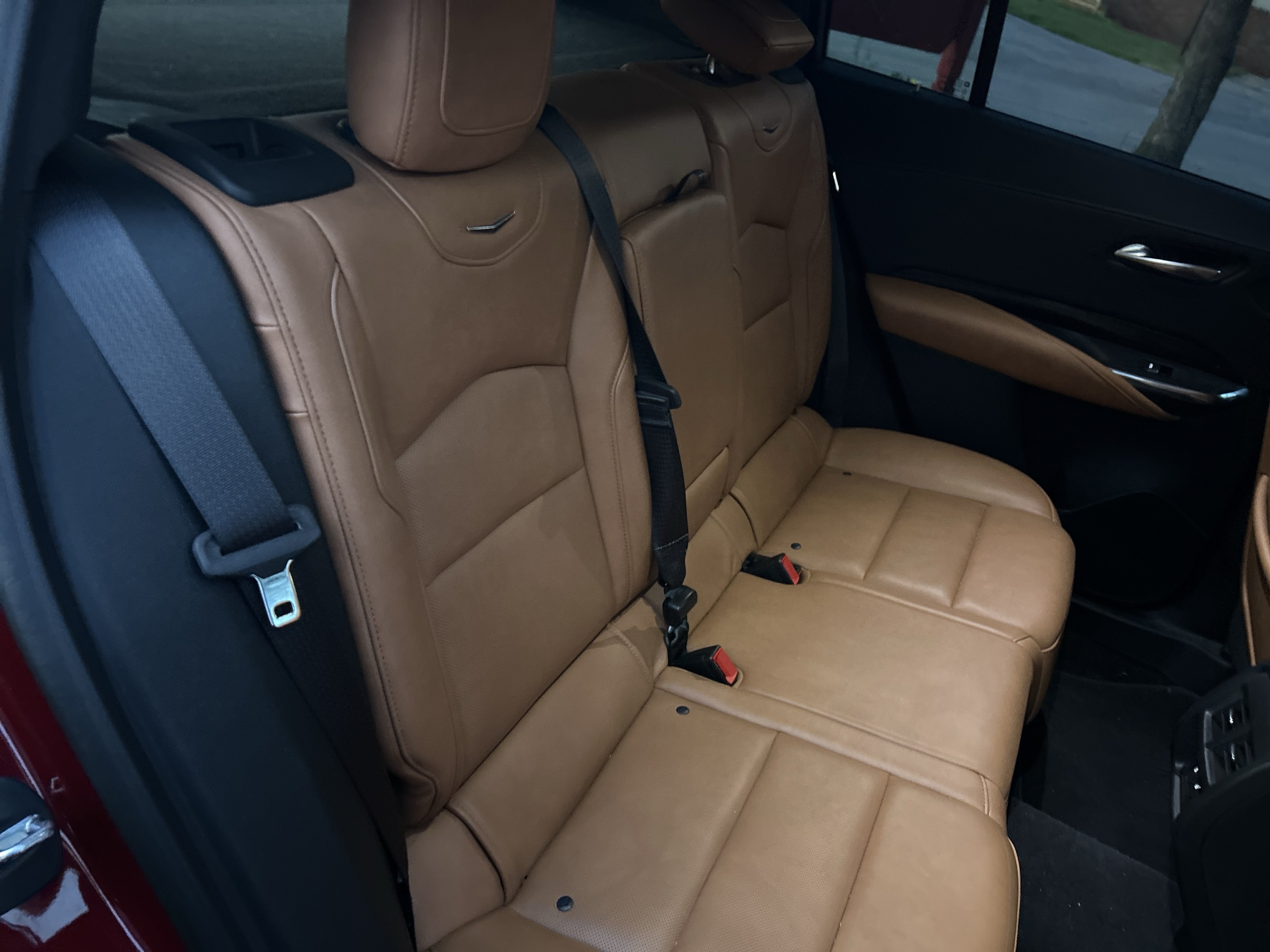 Used 2019 Cadillac XT4 Premium Luxury AWD/4WD image 16
