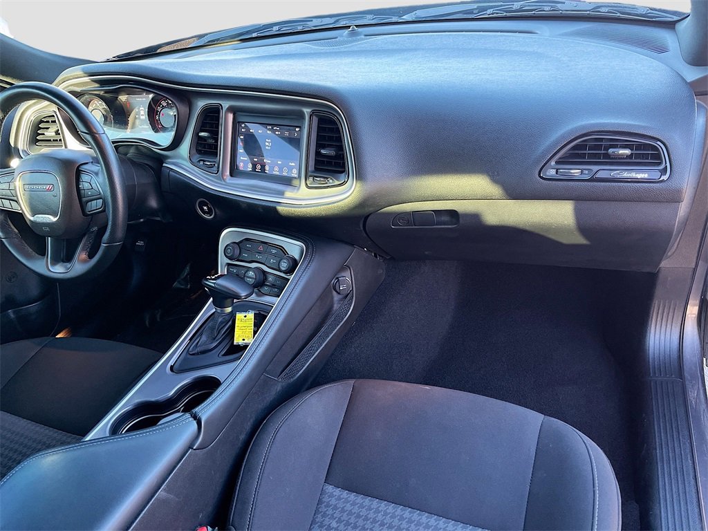 Used 2022 Dodge Challenger R/T w/ Blacktop Package image 26