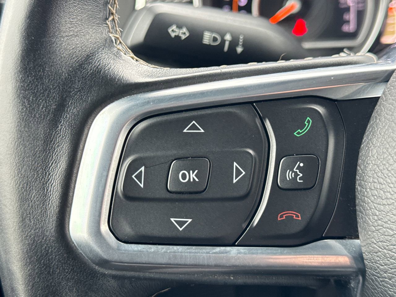 Used 2019 Jeep Wrangler Unlimited Sahara w/ Dual Top Group image 26