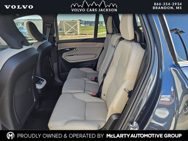 New 2026 Volvo XC90 B6 Plus w/ Protection Package Premier AWD/4WD image 17