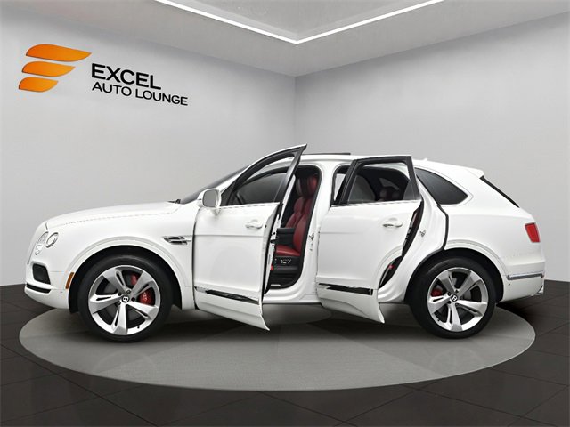 Used 2018 Bentley Bentayga image 72