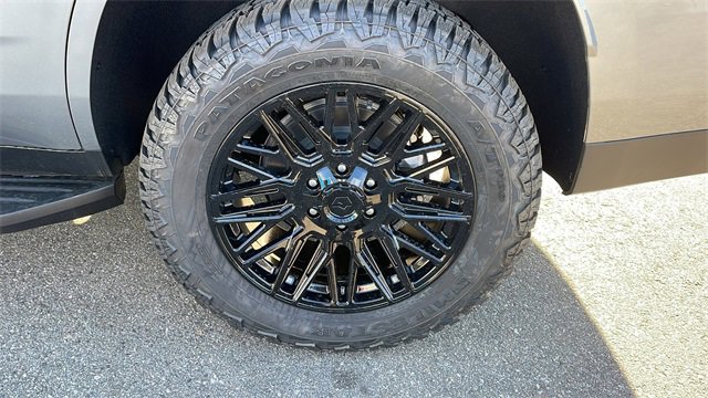 New 2025 Chevrolet Tahoe LS w/ LPO, Dark Essentials Package image 29