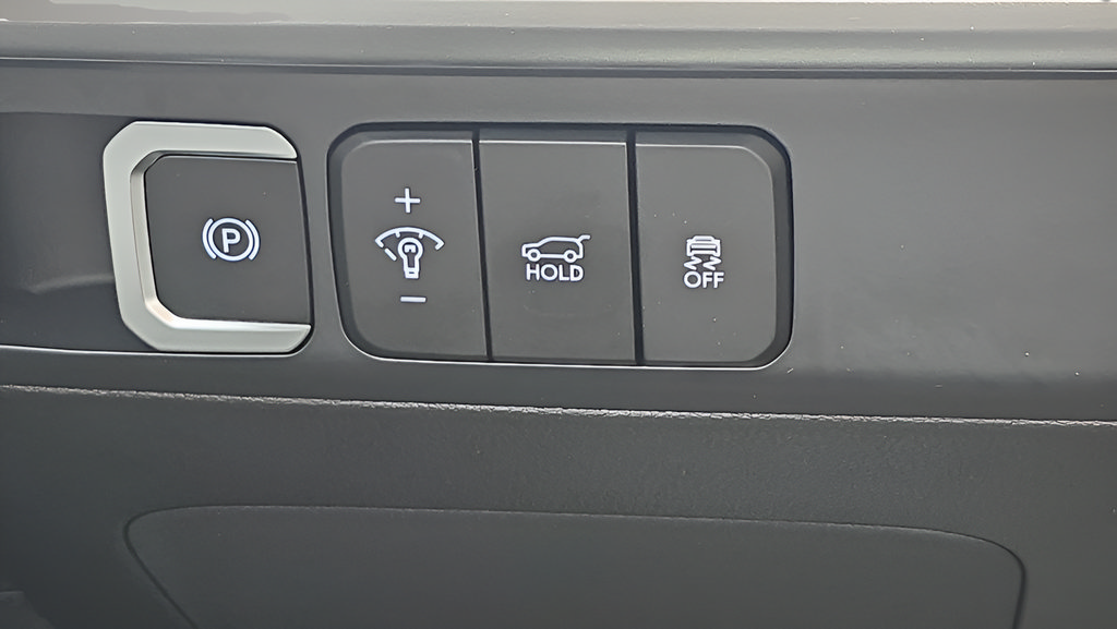 Certified 2026 Hyundai Santa Fe SE AWD/4WD image 31