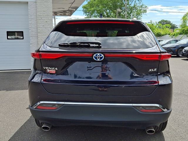 Used 2024 Toyota Venza XLE AWD/4WD image 5