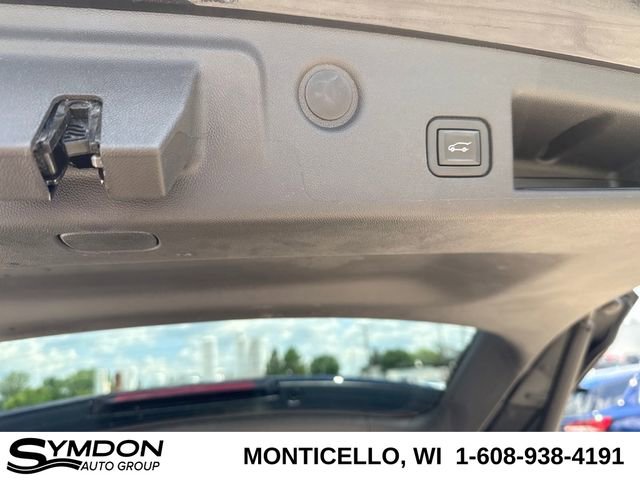 Used 2021 Chevrolet Equinox Premier image 20