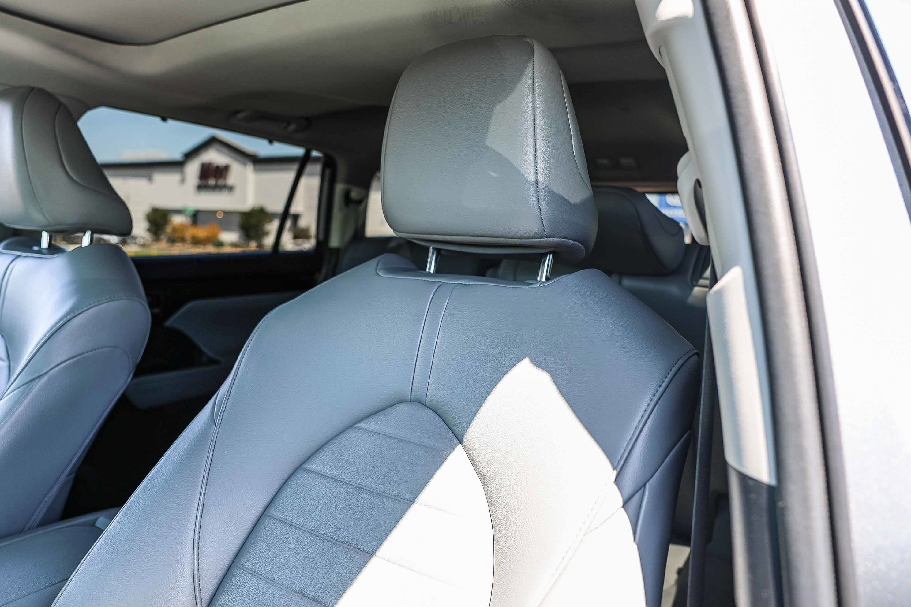 Used 2022 Toyota Highlander XLE image 18