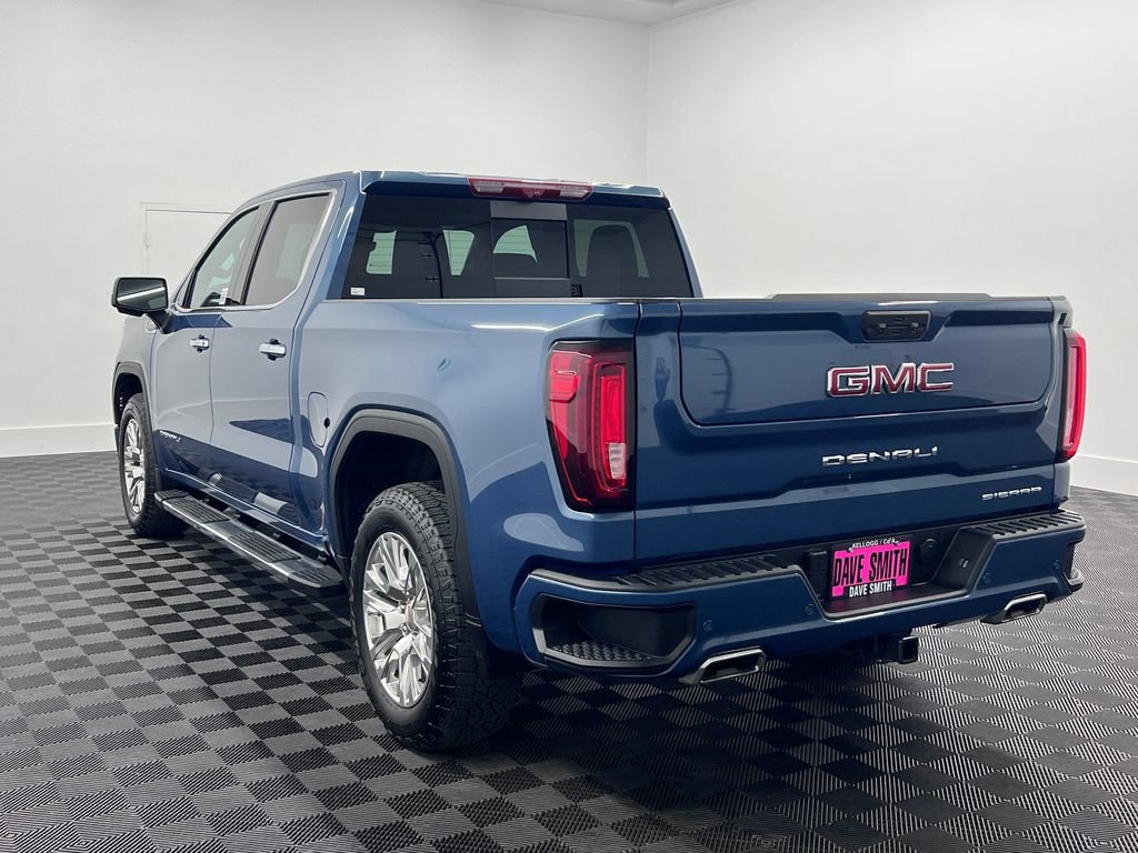 Used 2025 GMC Sierra 1500 Denali w/ Technology Package AWD/4WD image 3