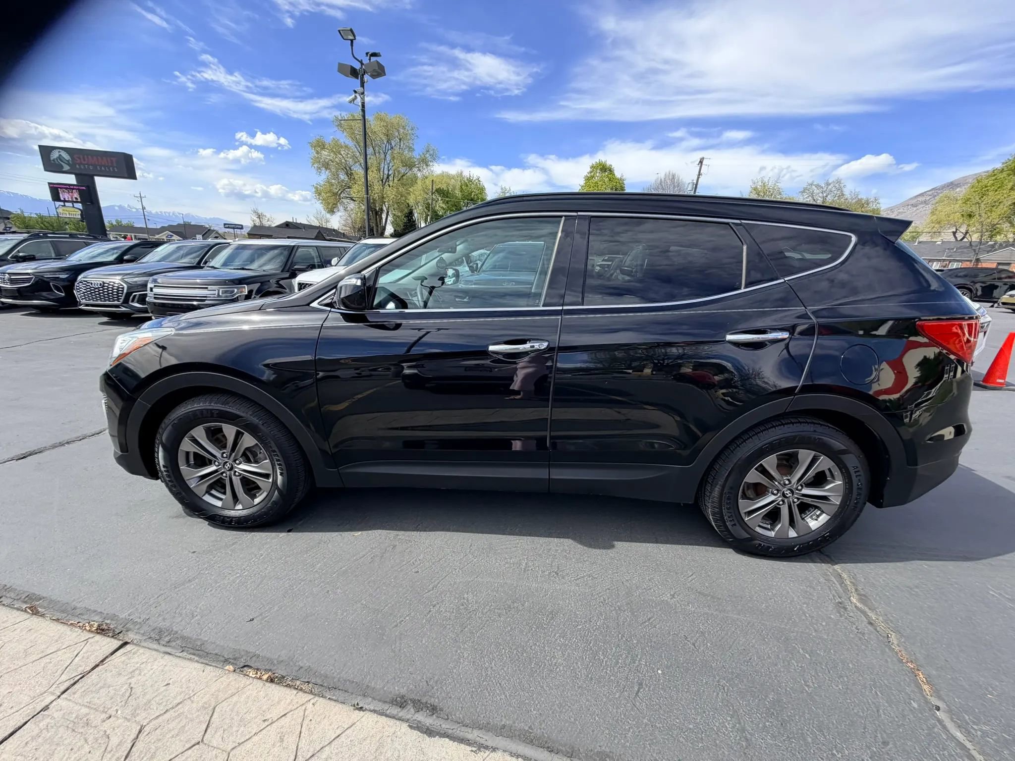 Used 2014 Hyundai Santa Fe Sport w/ Technology Package 04 image 7