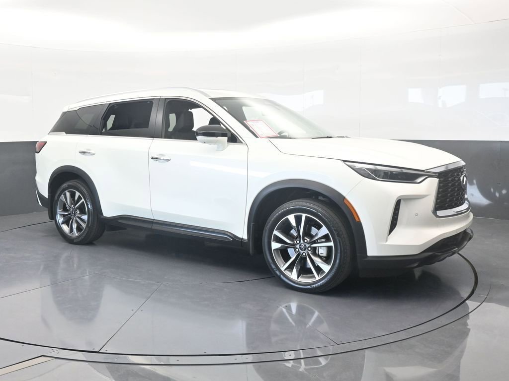 Used 2023 INFINITI QX60 Luxe w/ Performance Audio Package image 8