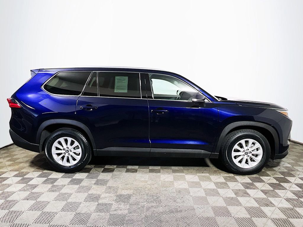 Certified 2024 Toyota Grand Highlander XLE image 9