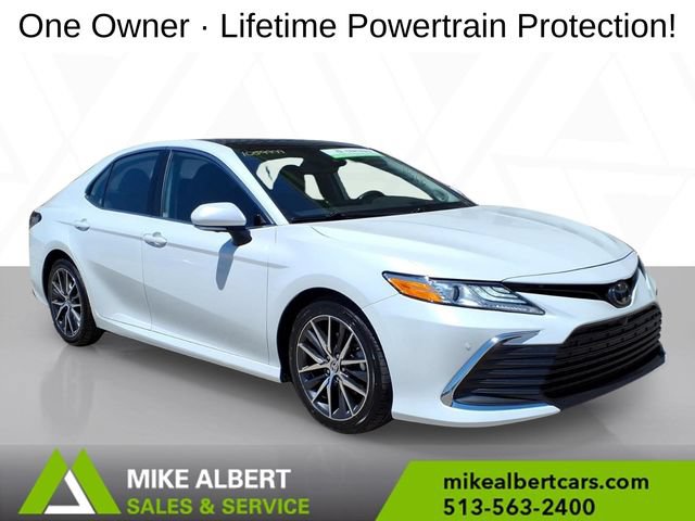 Used 2023 Toyota Camry XLE w/ Navigation Package FWD image 1