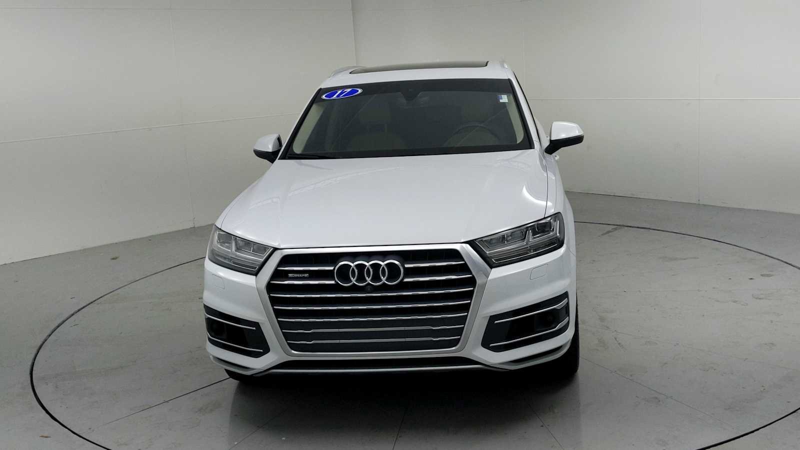 Used 2017 Audi Q7 3.0T Premium Plus AWD/4WD image 3