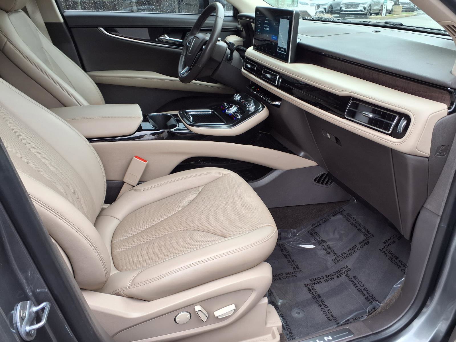 Certified 2022 Lincoln Nautilus Reserve image 11