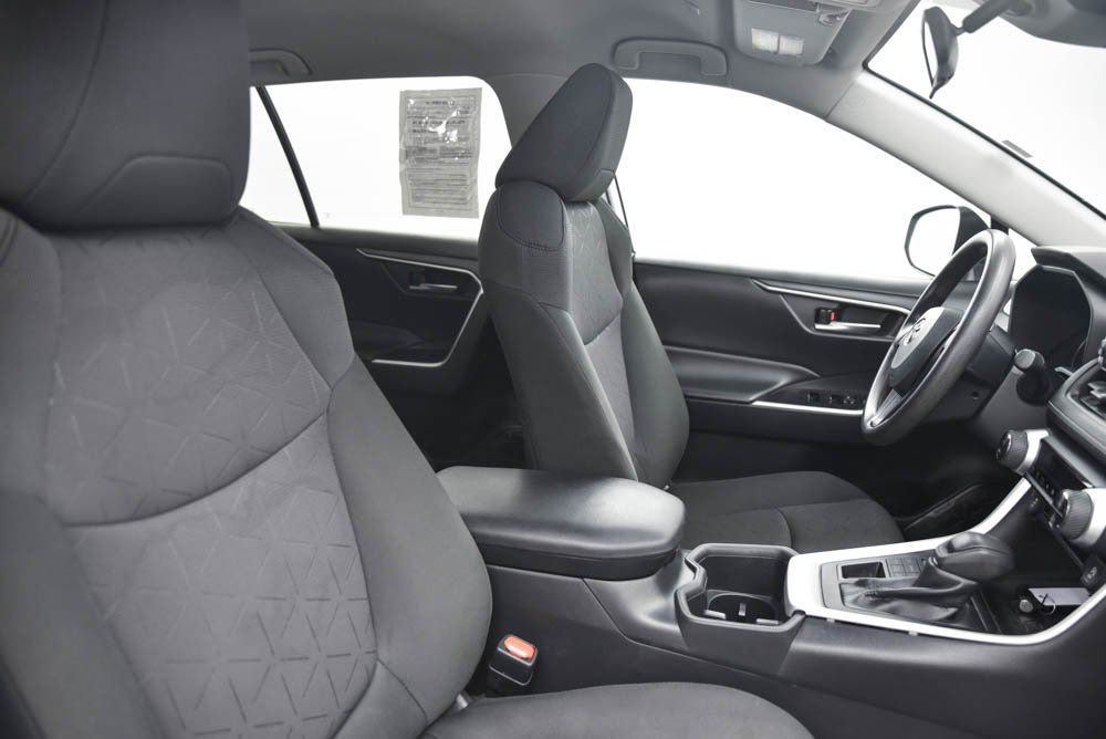 Used 2023 Toyota RAV4 XLE image 15