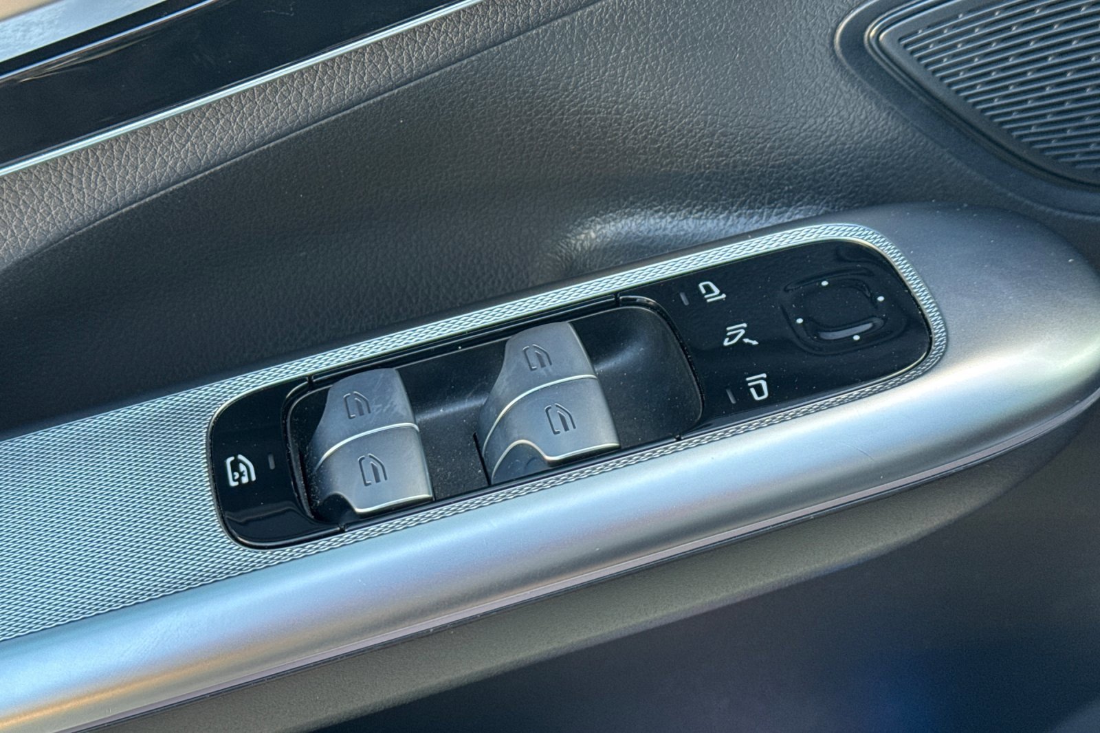 Certified 2026 Mercedes-Benz EQE 320+ SUV image 13