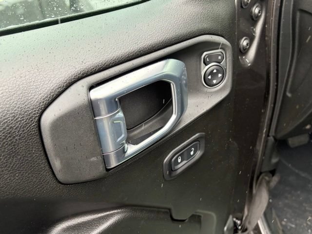 New 2026 Jeep Gladiator Mojave w/ Safety Group AWD/4WD image 13