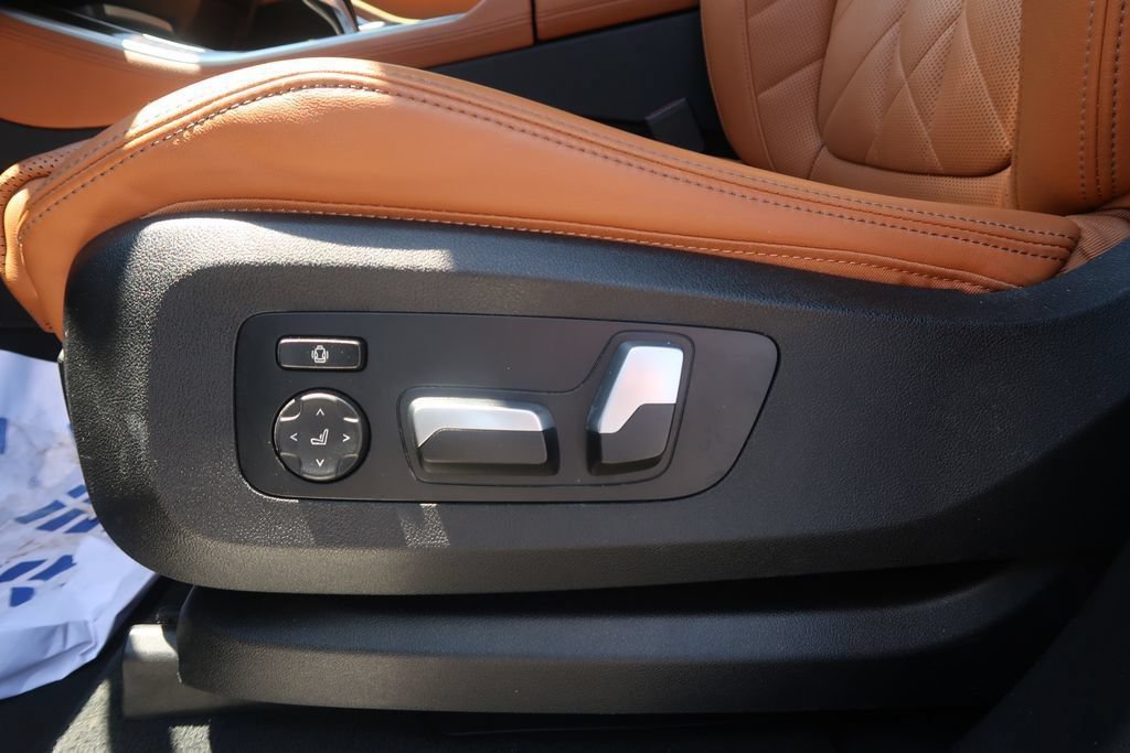 Used 2023 BMW X5 xDrive45e AWD/4WD image 28