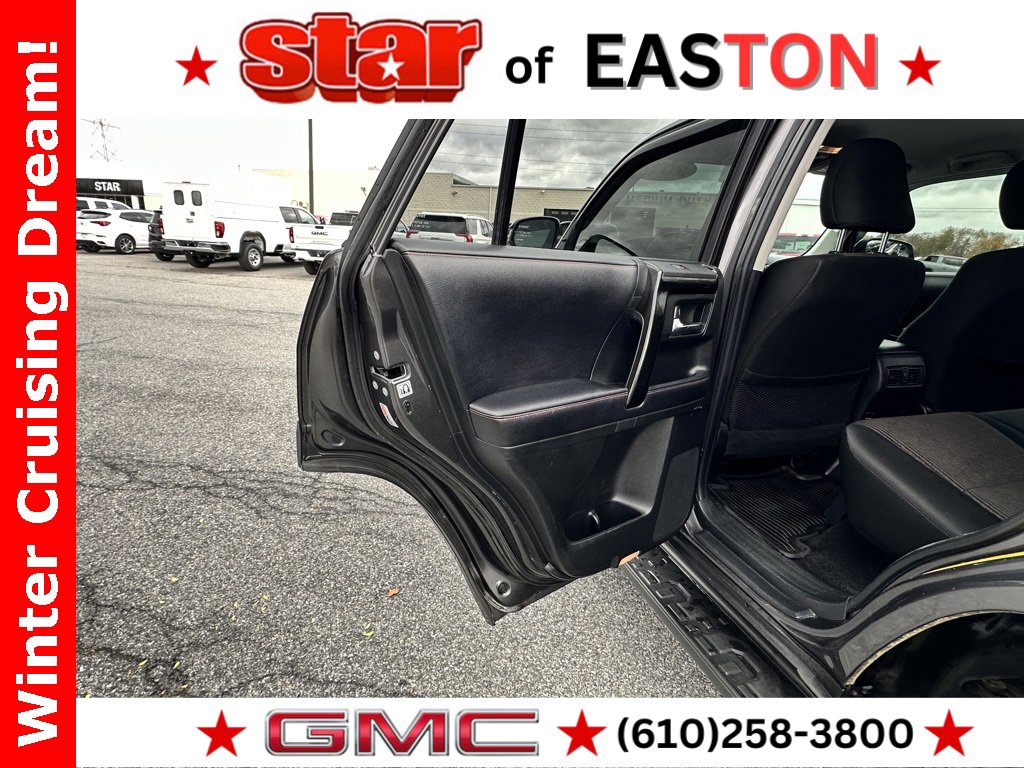 Used 2019 Toyota 4Runner TRD Off-Road image 18