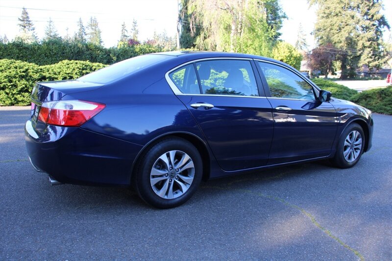 Used 2015 Honda Accord LX image 3
