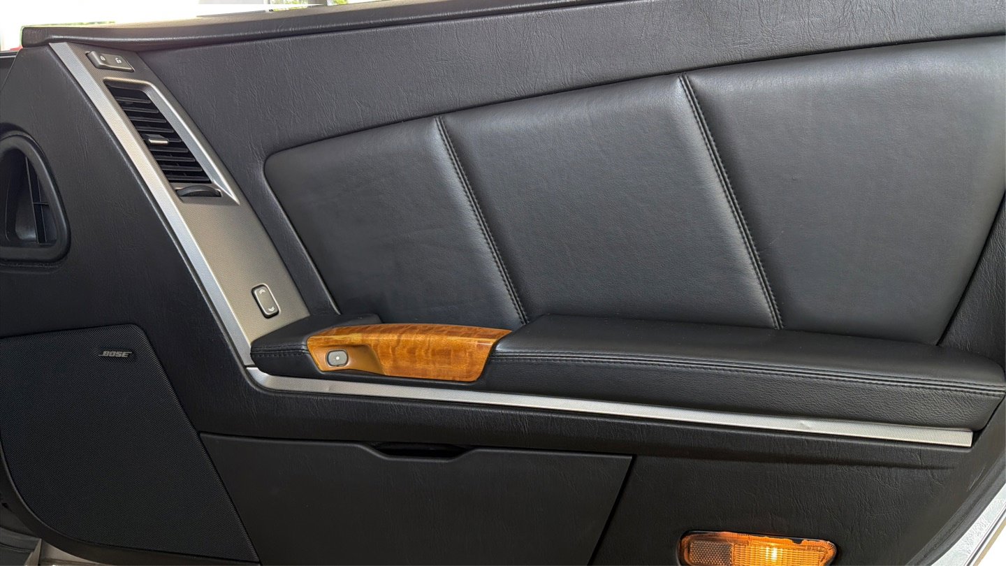 Used 2004 Cadillac XLR RWD image 37