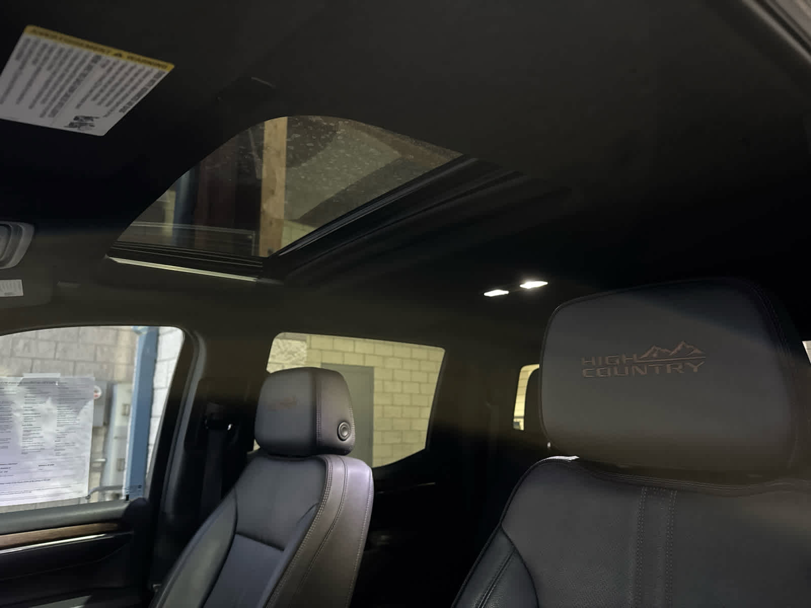 Certified 2023 Chevrolet Silverado 1500 High Country w/ Technology Package image 14